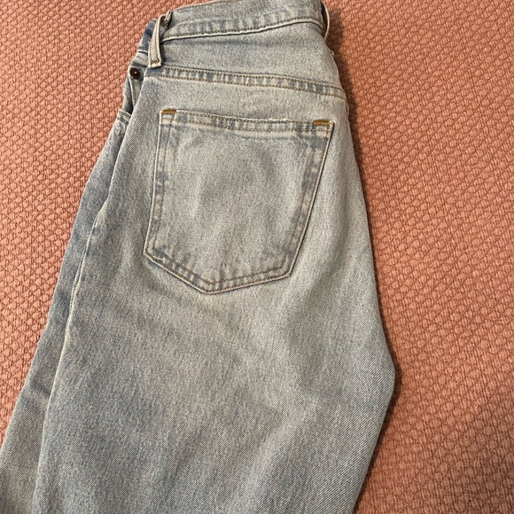 Abercrombie & Fitch Ultra High Rise 90s Straight Jean size 27/4R - Picture 2 of 4